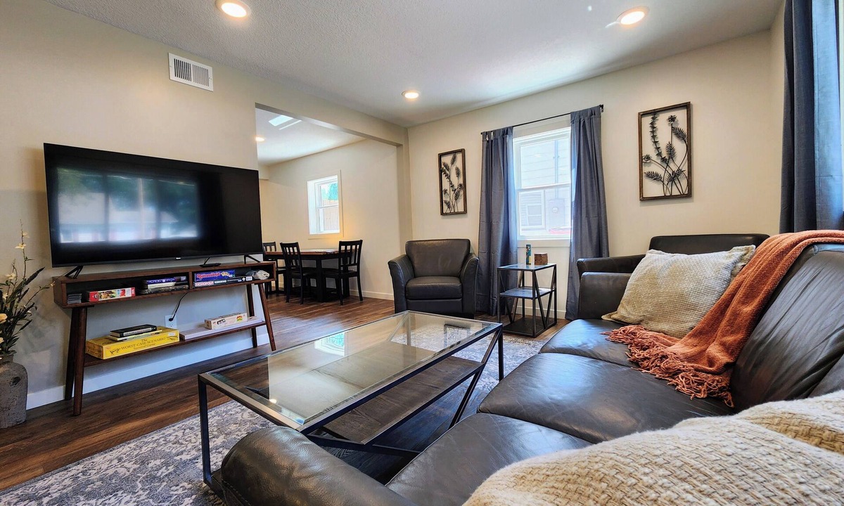 Slatterly Park House | Meet Don - A Modern, Zero-step, Pet-friendly home in Rochester