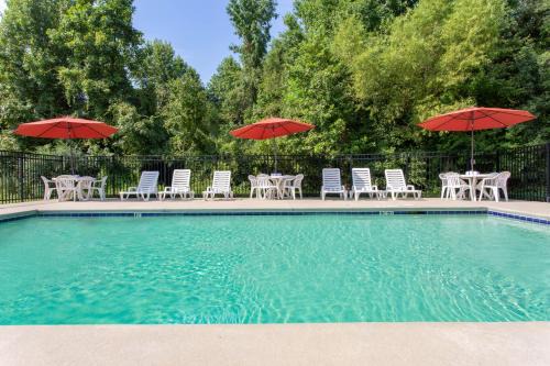 Lillington Hotel | Microtel Inn & Suites by Wyndham Lillington/Campbell University