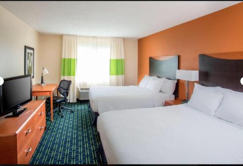Franklin Hotel | Middletown Fairfield Inn