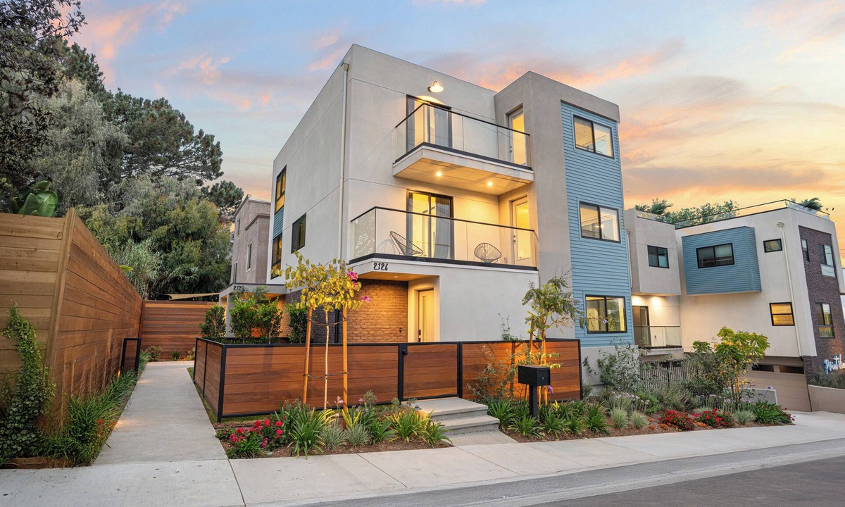 Point Loma Heights House | Modern 5BDR Beach House Near Sunset Cliffs | Point View Retreat by AvantStay