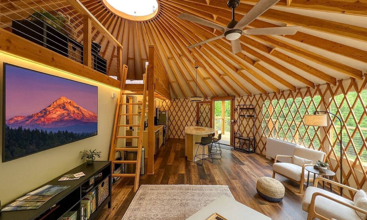 Carson Cabin | Modern Forest Yurt with Firepit & Skylit Dome near Carson, Washington