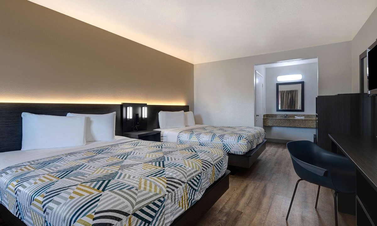Buttonwillow Hotel | Motel 6 Buttonwillow, CA Central