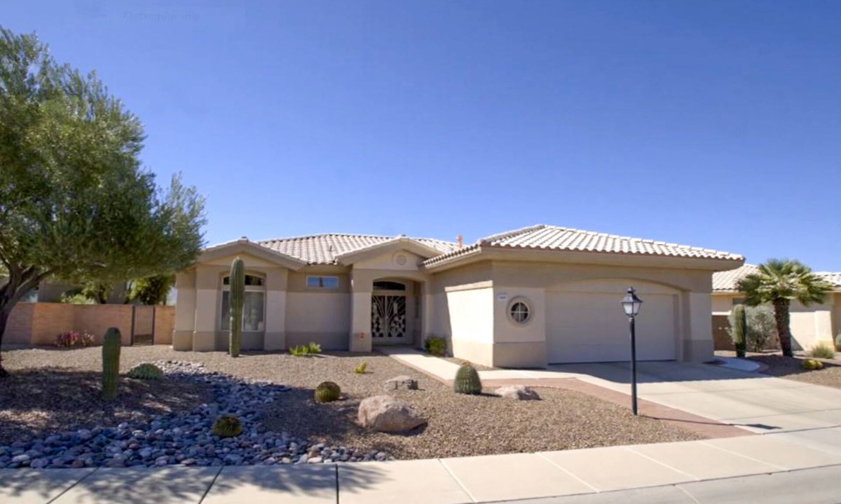 Rancho Vistoso House | Mountain-view home with on-site pool/hot tub, private yard, patio