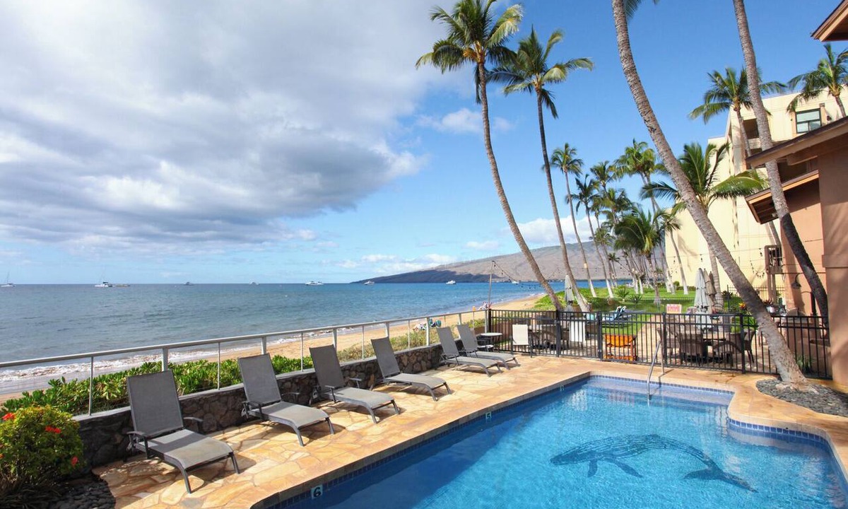 Kihei Condo | OCEANFRONT RESORT - Whale Season! Kihei Sands Beachfront Condos -B13