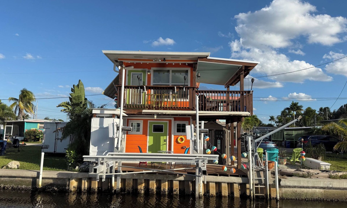 Matlacha Cottage | Orange You Glad Cottage - A Fisherman’s Paradise in sunny Matlacha