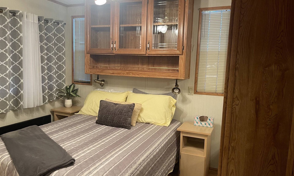 East Mesa House | Park Model Avail in 55+ Active comm