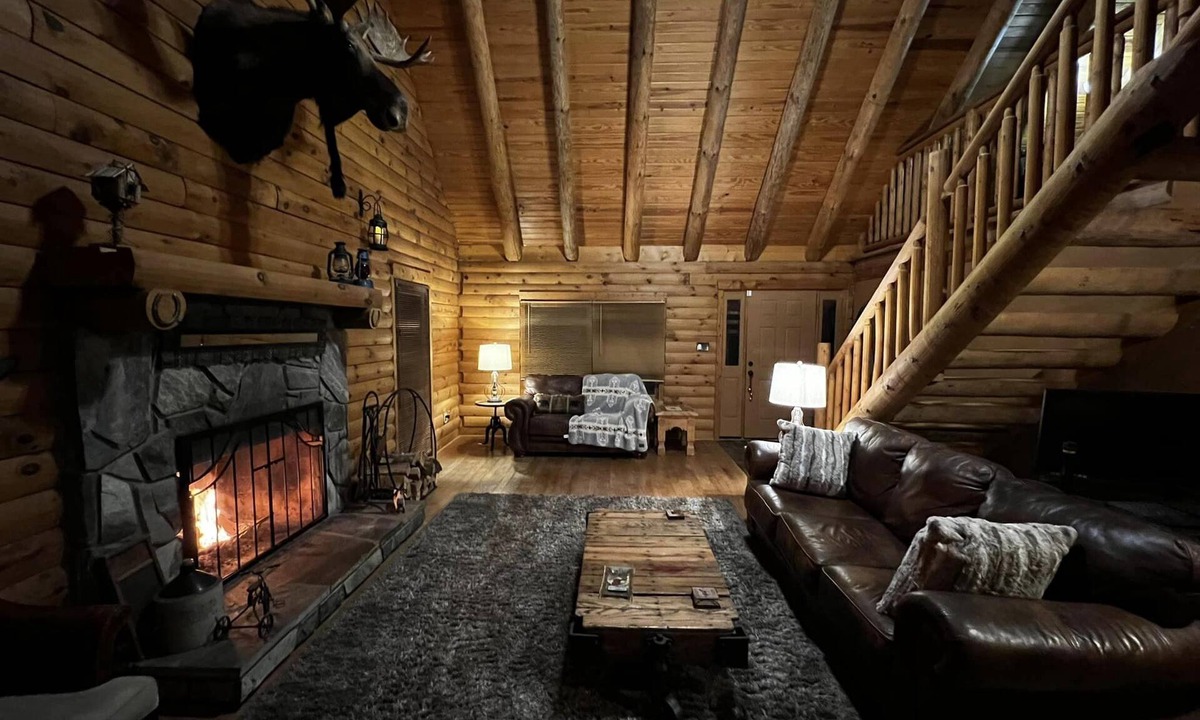 Angier Cabin | Peaceful Cabin, close to Angier, Fuquay and Holly Springs. Campbell U. nearby.