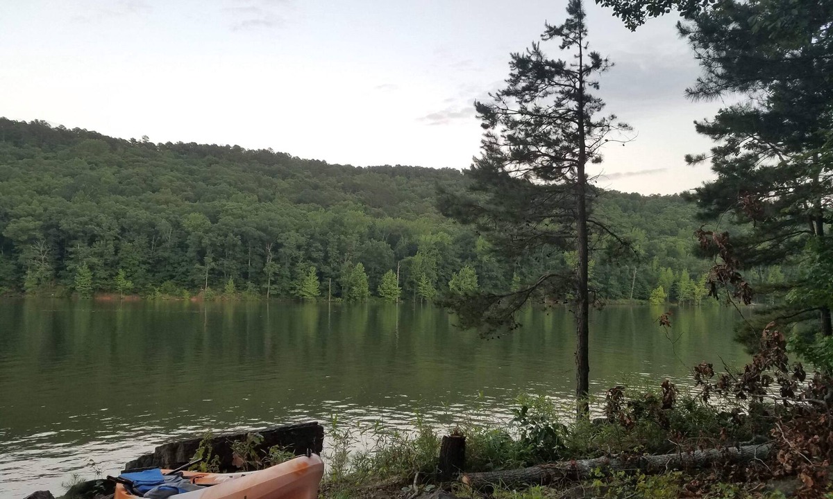 Edgemont House | Peaceful, Quiet Lakefront Home