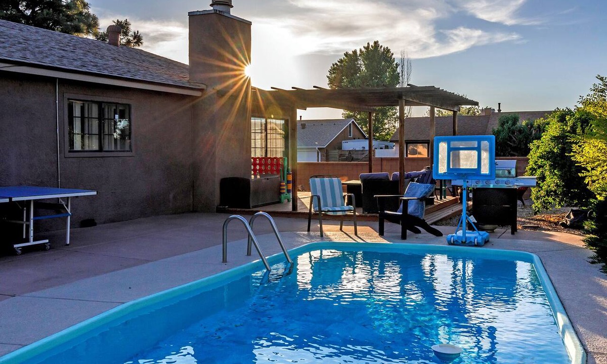 Northeast Heights House | Peaceful, single level pool home