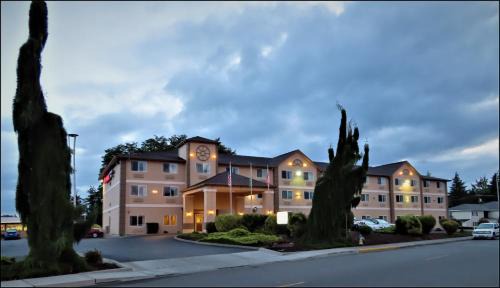 Centralia Hotel | Peppermill Empress Inn
