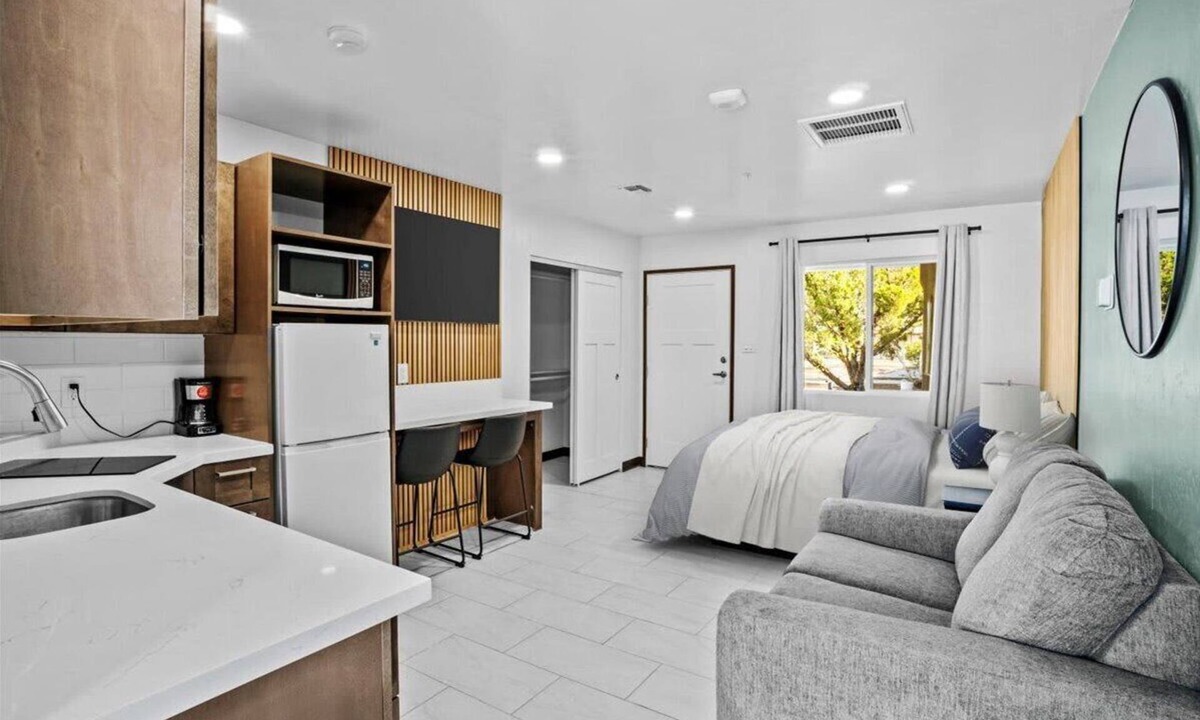 Safford Apartment | Peppertree Studios D3