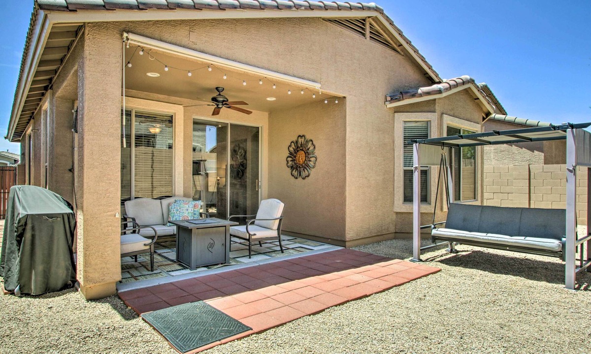 Tramonto House | Pool Access! Snowbird Retreat in North Phoenix