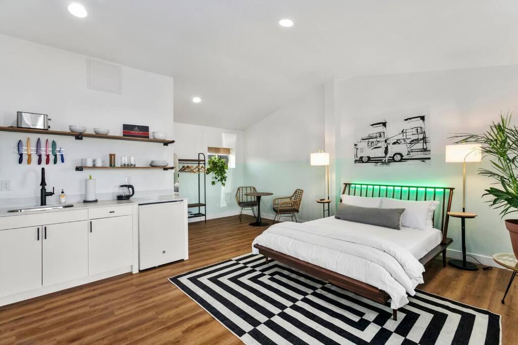 Chandler Apartment | Pulemoku Studio suite.komo nui