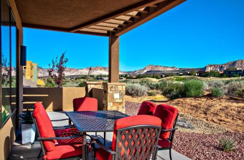 St. George House | Quail Corner