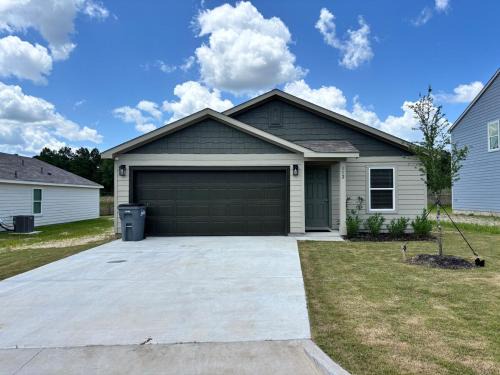 Lufkin House | Quiet at Pine Branch