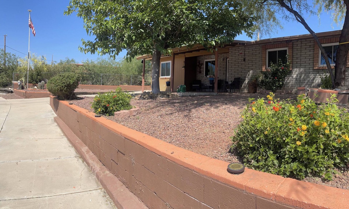 Tucson House | Quiet spacious home in Cul-de-sac near downtown