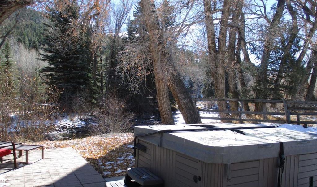 South Fork House | Rainbow Riverhouse