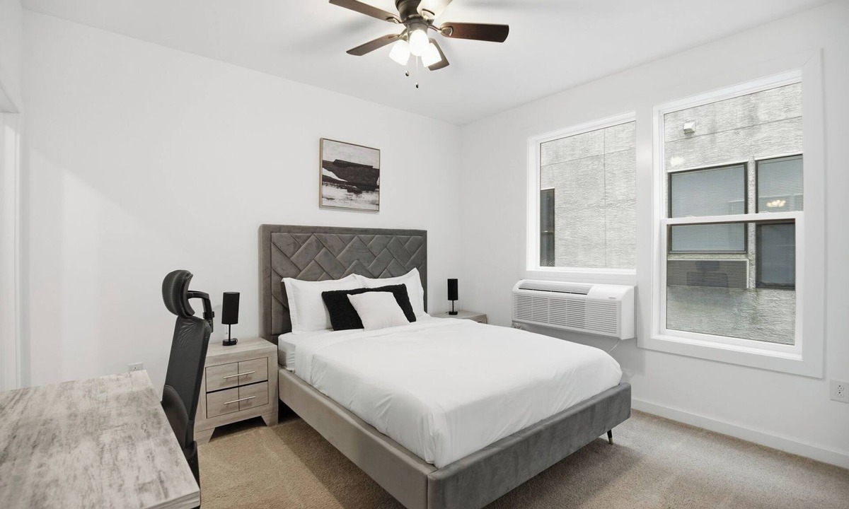 Fairmount Apartment | Refreshed 1BR/1BA in Fairmount Square