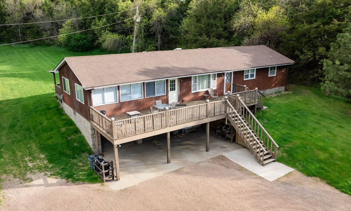 Chamberlain House | River front, Spacious, Clean, Large yard, decks, fire pit, adequate parking