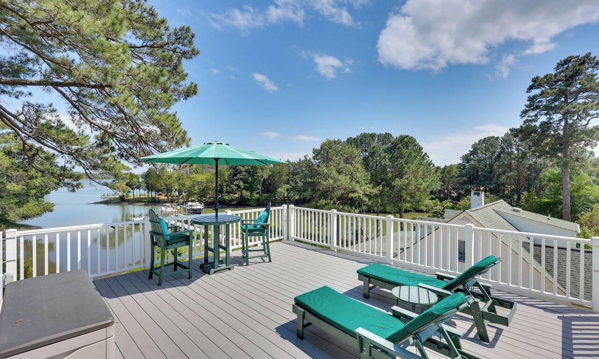 Foster Apartment | Rooftop Chesapeake Bay Views! Waterfront Retreat