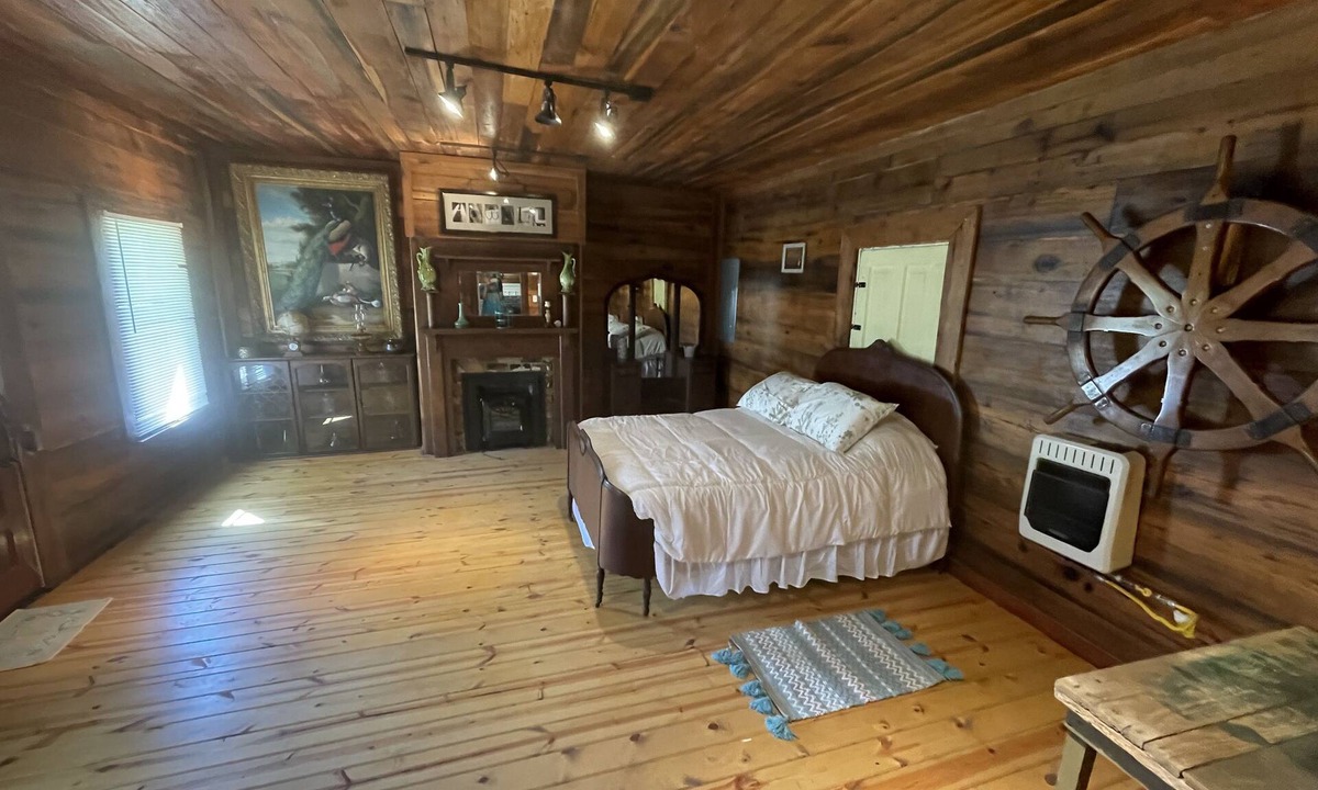 Denton House | Rustic and Romantic Farm House