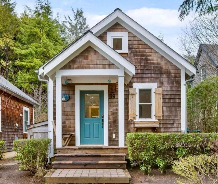 Seabrook House | Seabrook 2-Bdrm with Hot Tub, AC, Pet Friendly