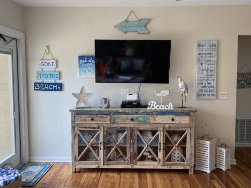 Bostroms House | Seaside Serenity Direct Oceanfront