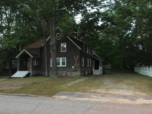 Lincoln House | Snowchasers Lodge