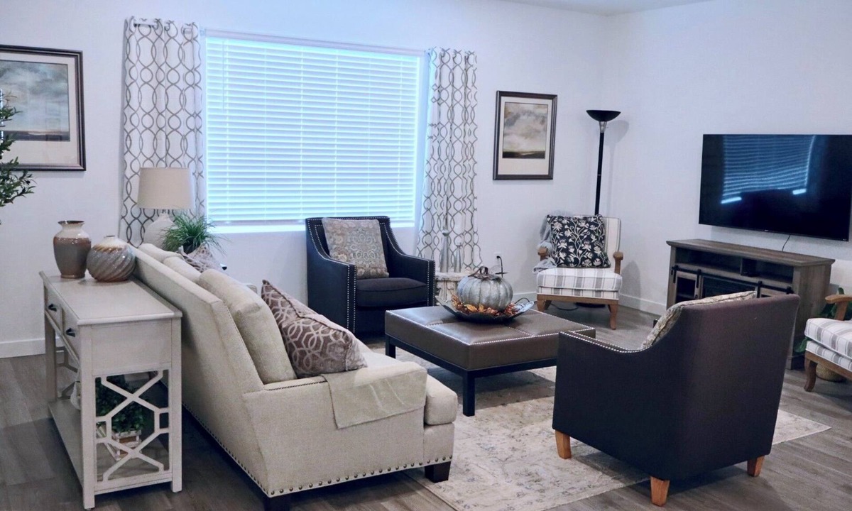 American Fork House | Spacious 4-bedroom townhome in charming American Fork with AC