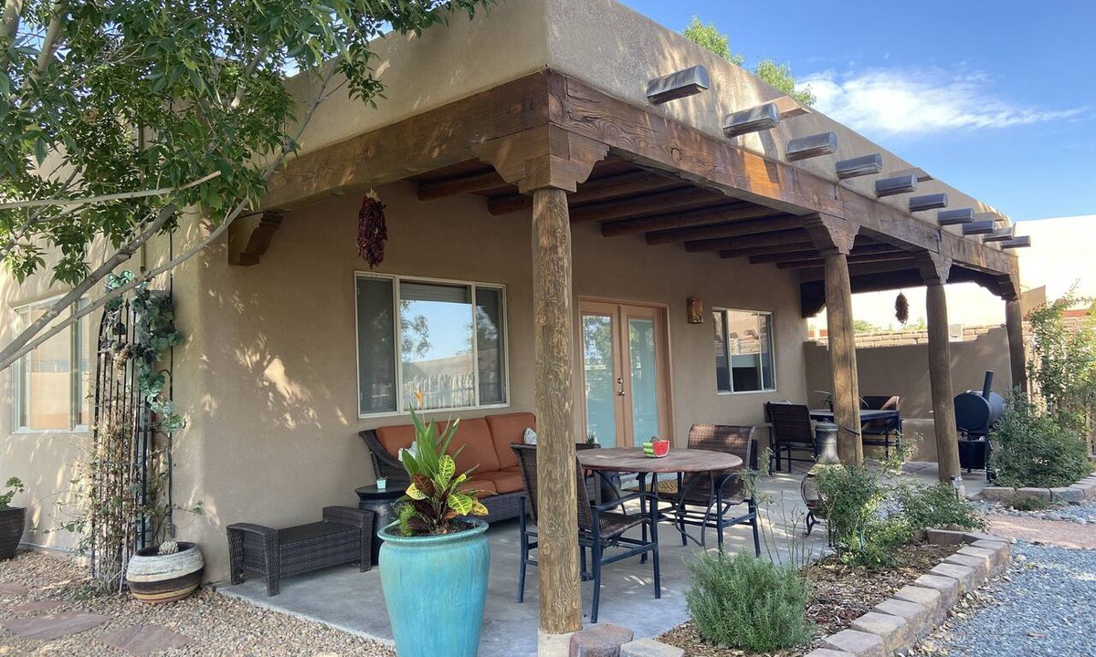Corrales House | Spacious oasis with spectacular views!