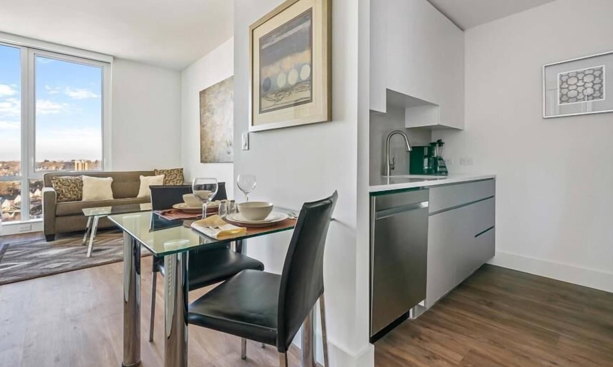 White Plains Apartment | Spacious Studio | Kitchen + Laundry | Downtown White Plains