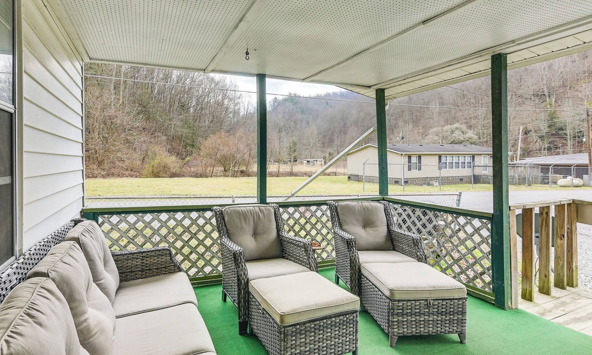 Northfork House | Spacious West Virginia Home: Ride to ATV Trails!