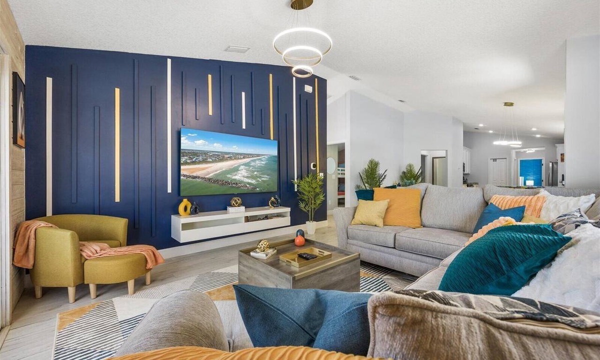 Vilano Beach Villa | St. Augustine Villa – Walk to Beach, Hot Tub & Fire Pit