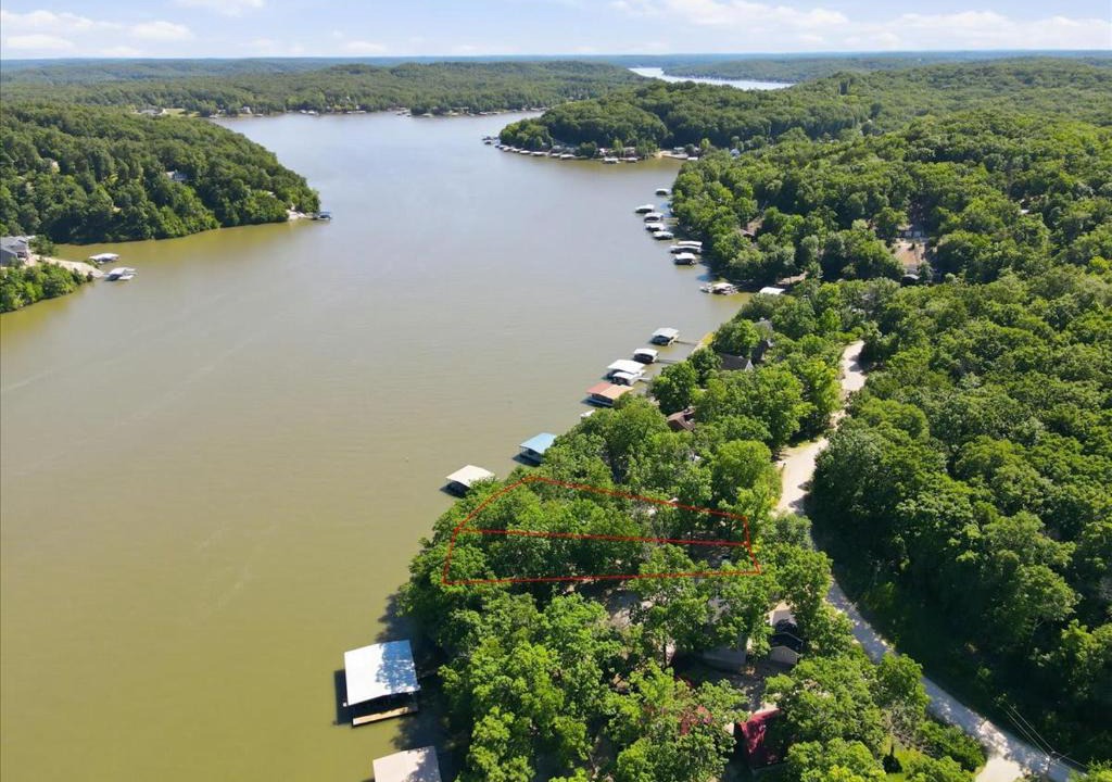 Stover House | Stay at this 4 Bed 3 Bath Lakefront Home with Private Dock