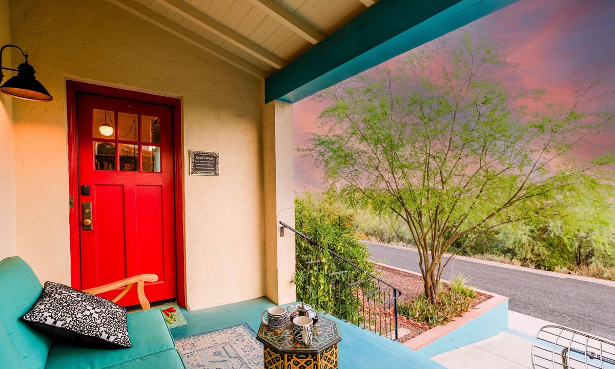 Clarkdale Cottage | Sunny Historic Cottage+Wineries+Outdoor Living+Verde Train+Holiday Availability