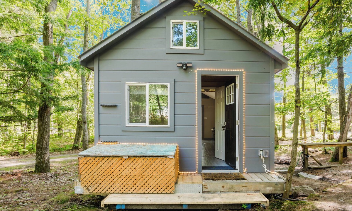 Carling Cottage | Tiny House