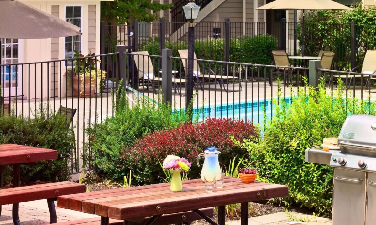 Dublin House | Two Pet-friendly Units! Comes with Free Onsite Parking!