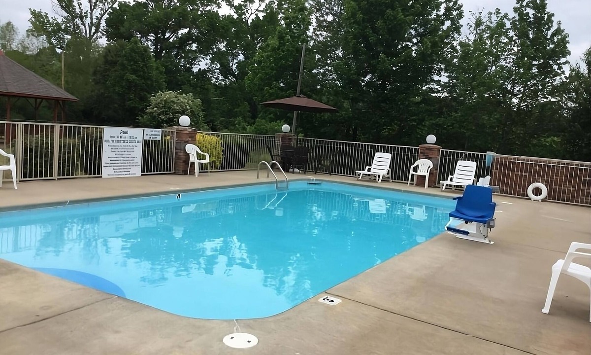 Cabot House | Two Units w/FREE Parking, FREE Breakfast! Pets are Welcome!