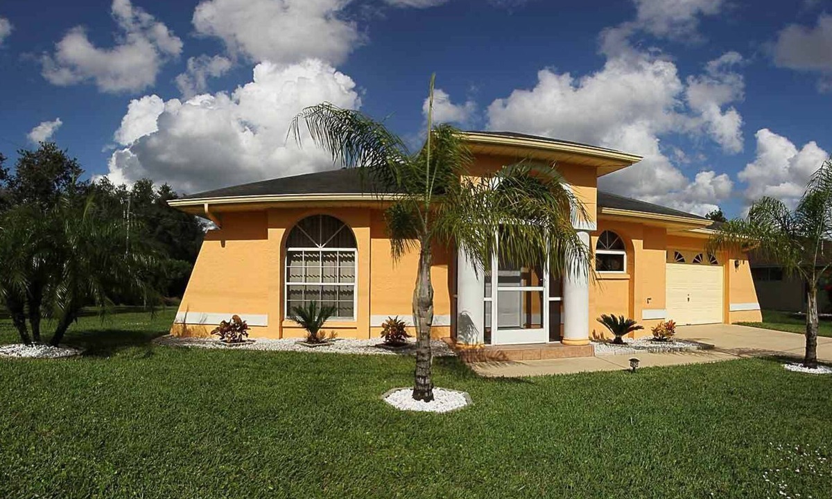 Joel Villa | Villa Hamilton-Beautiful Pool Home 🌴May 2025 renovated. March 2026 Special