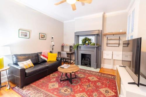 German Village House | Walkable and Cozy German Village HausPets OK
