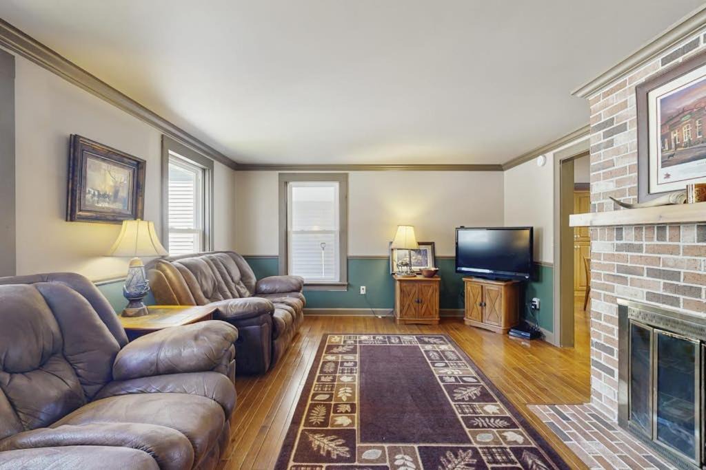 Harshaw House | Wild Forest