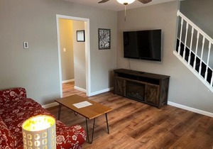 Carter #3 Two bedroom unit near Xavier Downtown