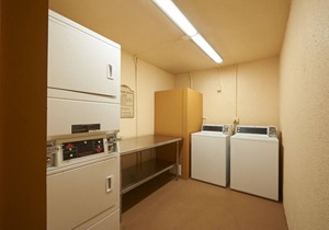 Direct Oceanfront - Corner Unit - Completely Renovated
