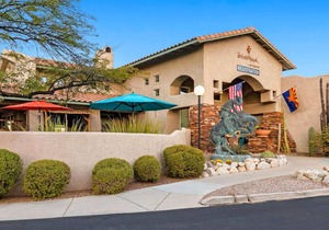 Enjoy the Oro Valley in this 1BD condo with resort amenities