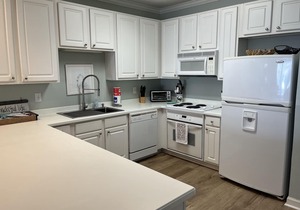 Recently updated! 3 bed 3 bath waterfront condo in Orange Beach