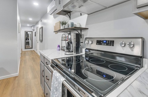 Sequim Apartment | 1 Mi to Dtwn Sequim: Modern Escape Near Everything