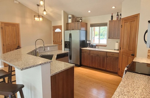 Cusick House | 10 Acre Private riverfront retreat w/dock and 1,000 ft waterfront