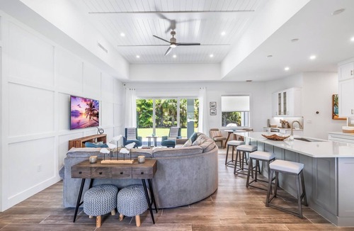 Imperial Golf Estates House | 1245 Naples Home