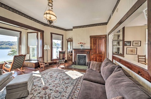 Bethlehem House | 1872 Bethlehem Home w/View of Ohio River!