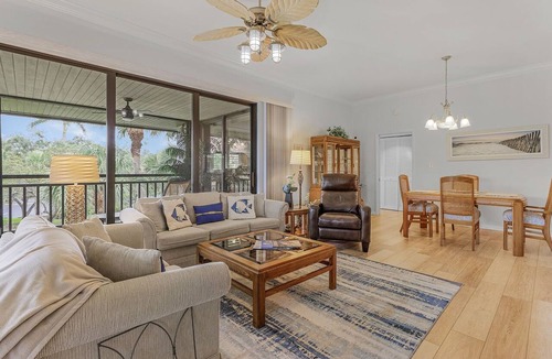 Burning Tree Condo | 2/2 Corner Unit Condo in Bonita Bay! Large Lanai Space!